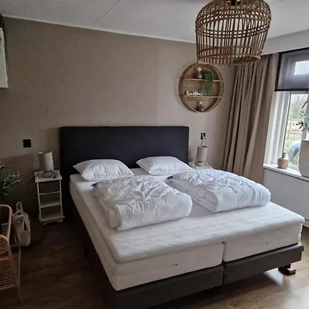 Aan De Hoge Berg * Den Burg