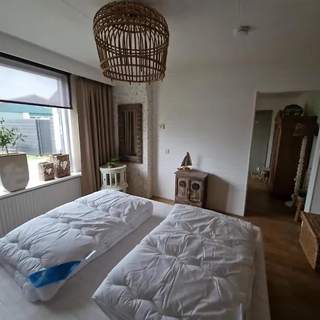 Aan De Hoge Berg Den Burg